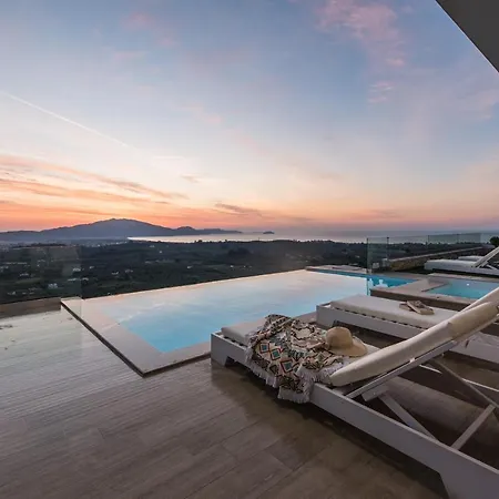 Pietra Caves Villa *