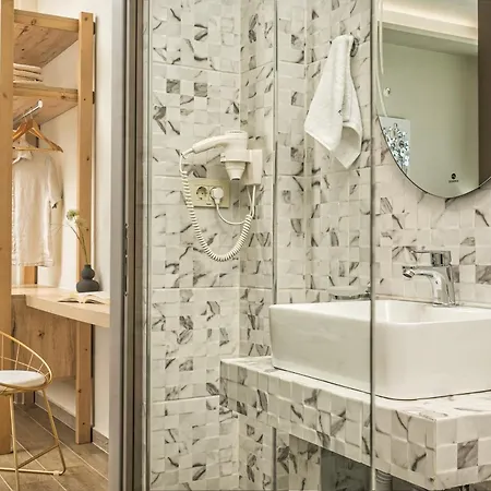 Villa Pietra Caves *