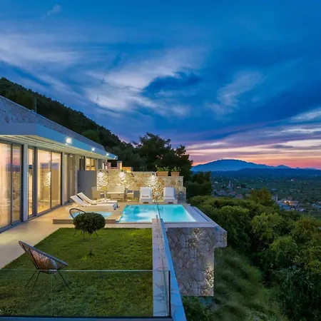 Villa Pietra Caves *